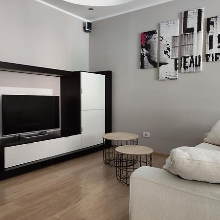 Qu4Ttro Apartment Riva del Garda Luaran gambar