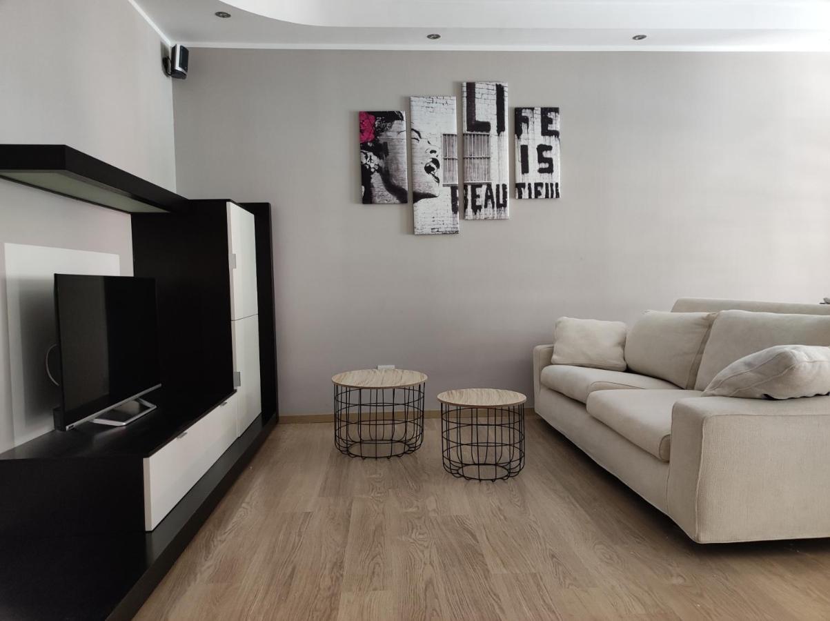 Qu4Ttro Apartment Riva del Garda Luaran gambar