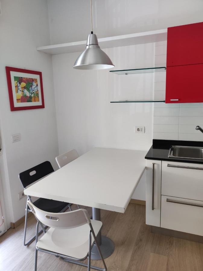 Qu4Ttro Apartment Riva del Garda Luaran gambar