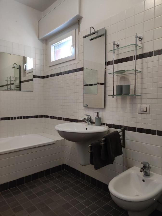 Qu4Ttro Apartment Riva del Garda Luaran gambar